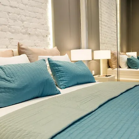 Supreme Palace Cube * Belgrad