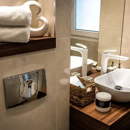 Supreme Palace Cube * Belgrad