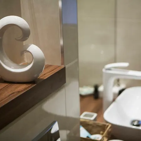 Apartment Supreme Palace Cube *