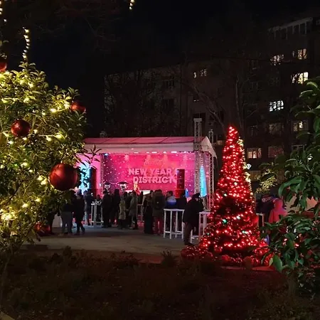 Supreme Palace Cube Apartment